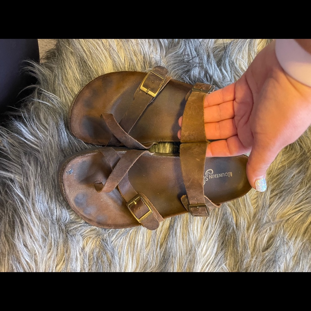 Mountain sole slides 🤎